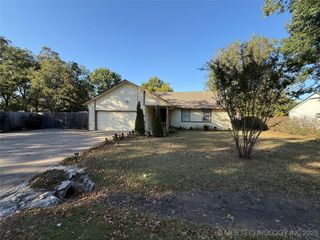 8507 E 123rd Street S, Bixby, OK 74008