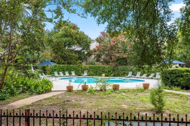 3801 Menchaca RD 42, Austin, TX 78704