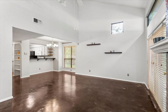 3801 Menchaca RD 42, Austin, TX 78704