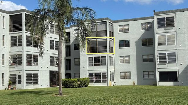 9440 SW 8th Street 314, Boca Raton, FL 33428