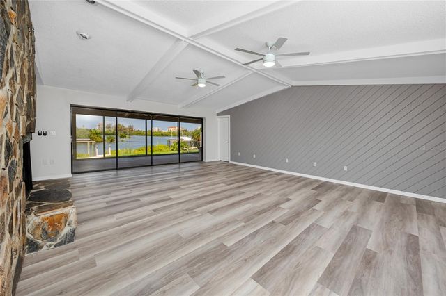8046 BAYHAVEN DRIVE, Seminole, FL 33776