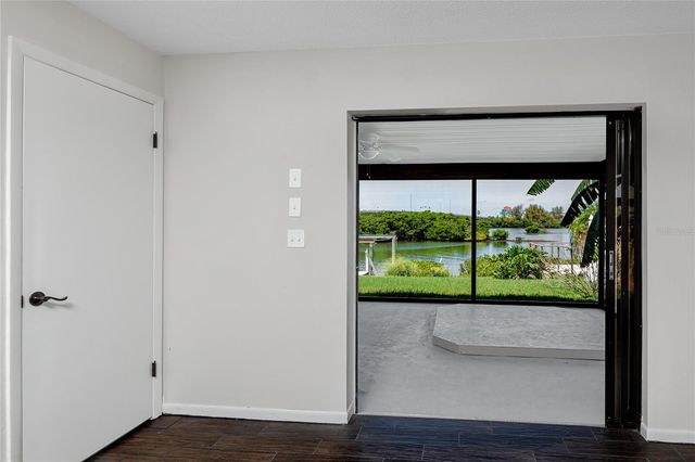 8046 BAYHAVEN DRIVE, Seminole, FL 33776