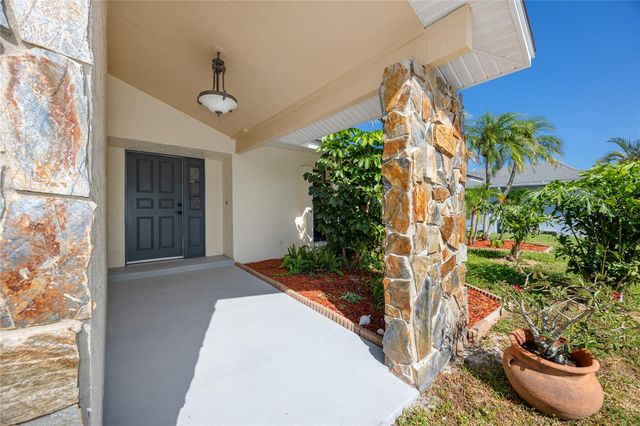 8046 BAYHAVEN DRIVE, Seminole, FL 33776