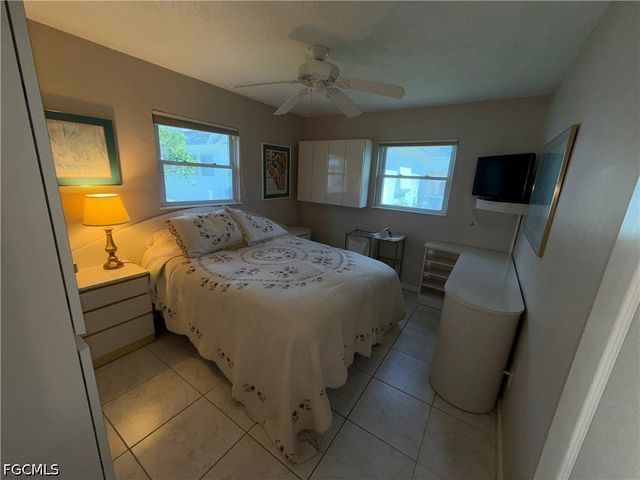 25 Temple CT, Lehigh Acres, FL 33936