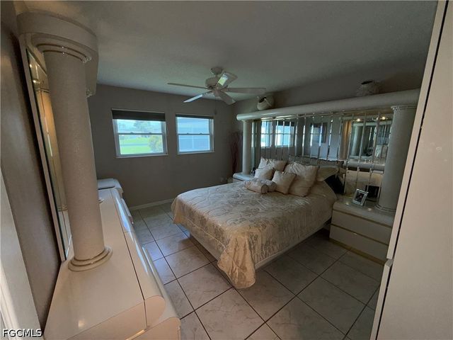 25 Temple CT, Lehigh Acres, FL 33936