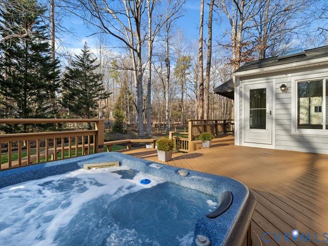 15016 Walnut Bend Rd, Midlothian, VA 23112