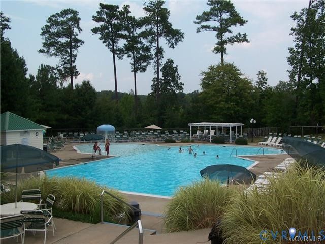 15016 Walnut Bend Rd, Midlothian, VA 23112