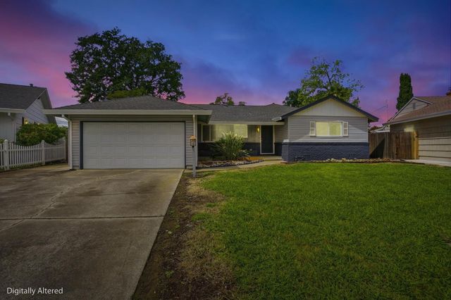 3021 Stanton Cir, Carmichael, CA 95608