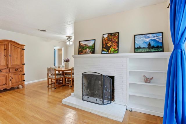 3021 Stanton Cir, Carmichael, CA 95608