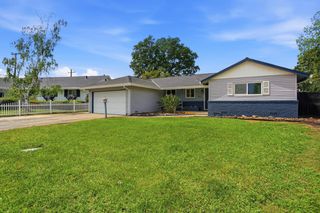 3021 Stanton Cir, Carmichael, CA 95608