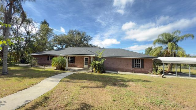 2105 VICKERY LANE, Dover, FL 33527