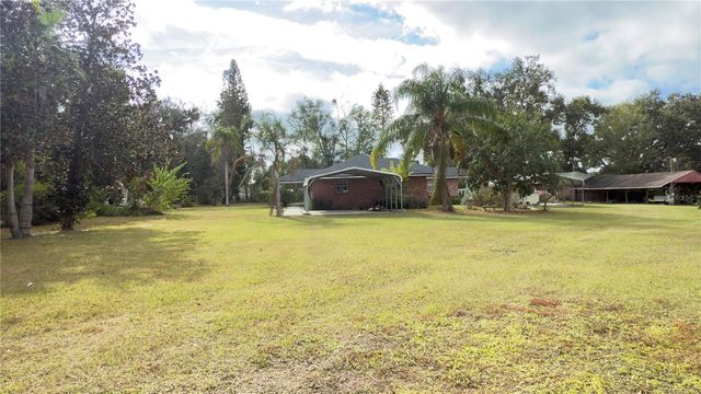 2105 VICKERY LANE, Dover, FL 33527