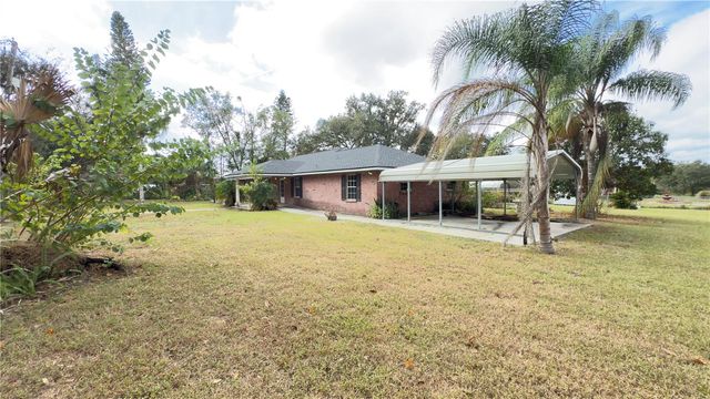 2105 VICKERY LANE, Dover, FL 33527