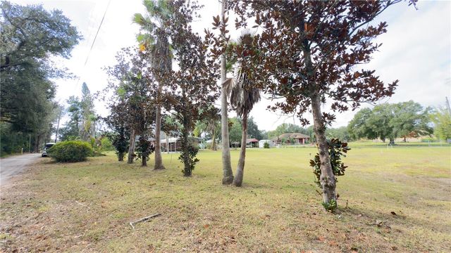 2105 VICKERY LANE, Dover, FL 33527