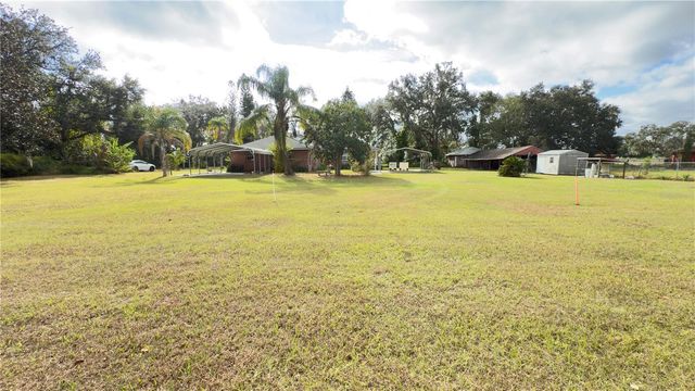 2105 VICKERY LANE, Dover, FL 33527