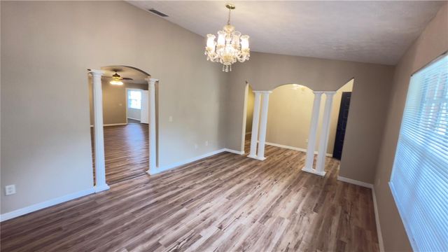 2105 VICKERY LANE, Dover, FL 33527