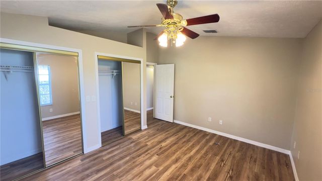 2105 VICKERY LANE, Dover, FL 33527