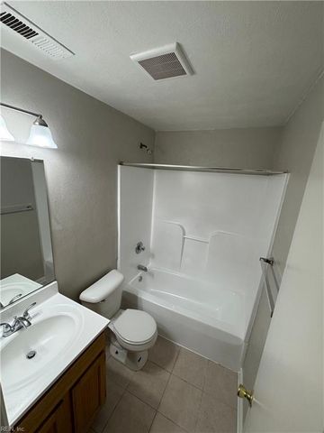 504 Ashlawn Dr Apt 4, Norfolk, VA 23505