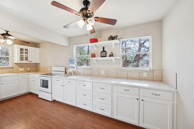 378 Eastshore Drive, Wills Point, TX 75169