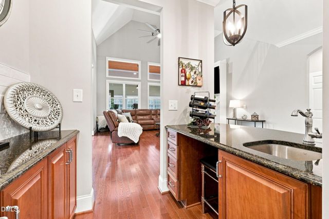 120 Rolling Meadows Lane S, Chapel Hill, NC 27517