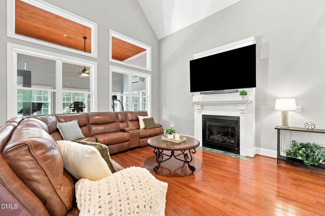 120 Rolling Meadows Lane S, Chapel Hill, NC 27517