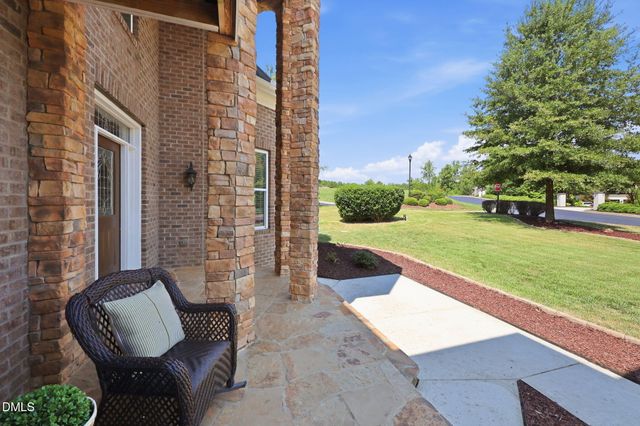 120 Rolling Meadows Lane S, Chapel Hill, NC 27517