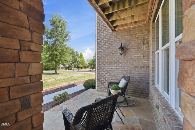 120 Rolling Meadows Lane S, Chapel Hill, NC 27517