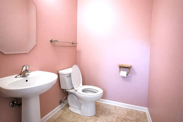 462 GROSVENOR Lane, Aurora, IL 60504