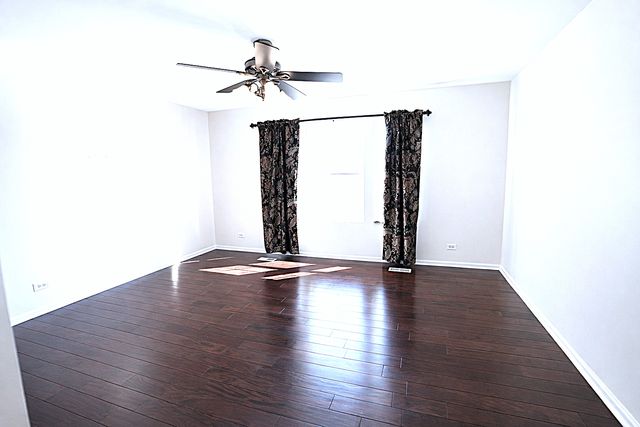 462 GROSVENOR Lane, Aurora, IL 60504