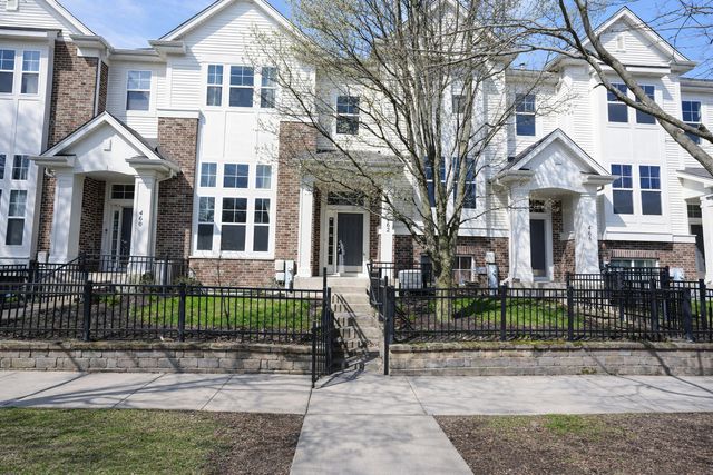 462 GROSVENOR Lane, Aurora, IL 60504