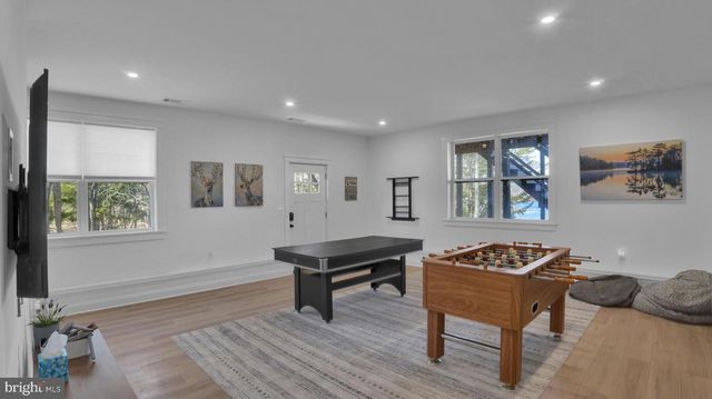 283 OWASSA DR, Pocono Lake, PA 18347