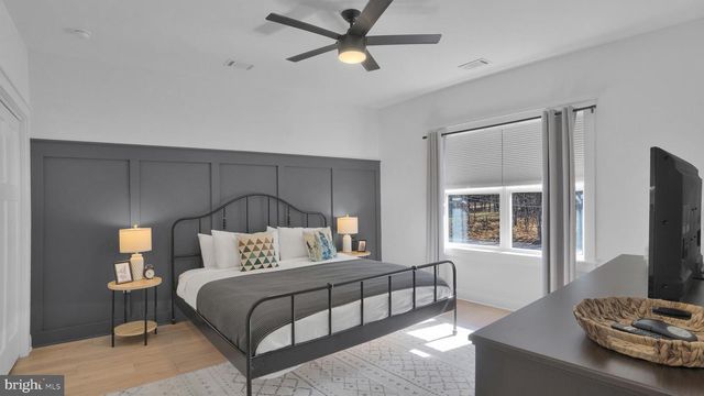 283 OWASSA DR, Pocono Lake, PA 18347