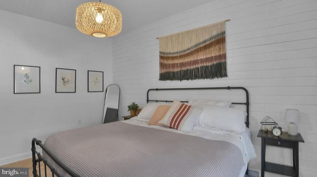 283 OWASSA DR, Pocono Lake, PA 18347