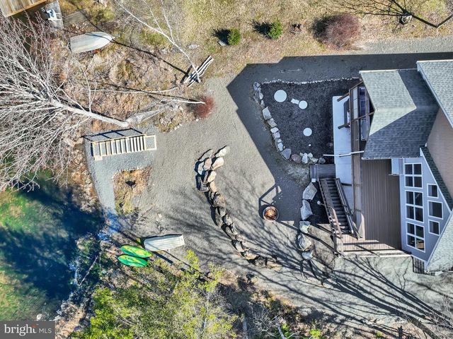 283 OWASSA DR, Pocono Lake, PA 18347