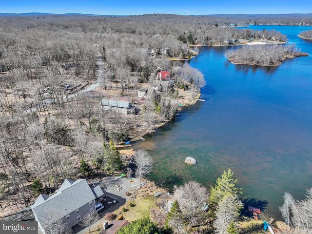 283 OWASSA DR, Pocono Lake, PA 18347