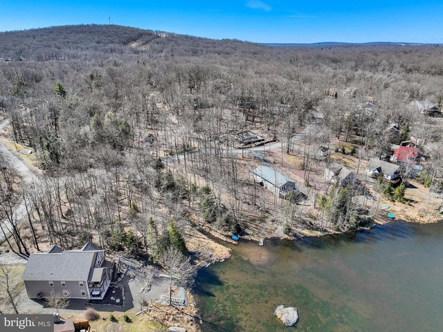 283 OWASSA DR, Pocono Lake, PA 18347