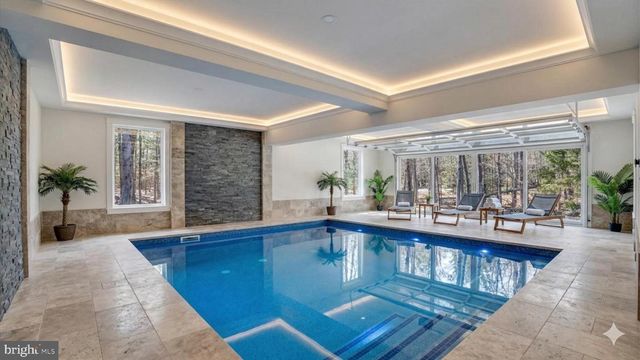 283 OWASSA DR, Pocono Lake, PA 18347