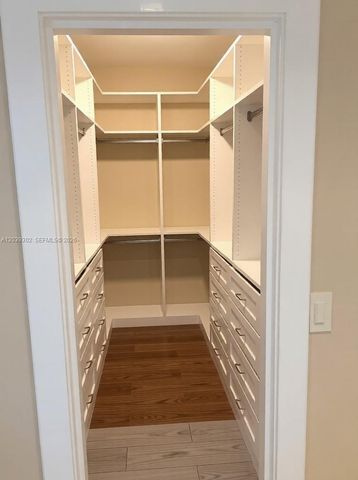 10180 W Bay Harbor Drive 0, Bay Harbor Islands, FL 33154