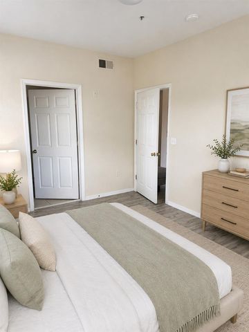 3280 SOHO STREET 201, Orlando, FL 32835