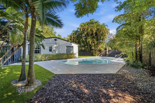 1612 SW 12th Court, Fort Lauderdale, FL 33312