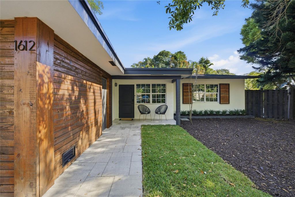 1612 SW 12th Court, Fort Lauderdale, FL 33312