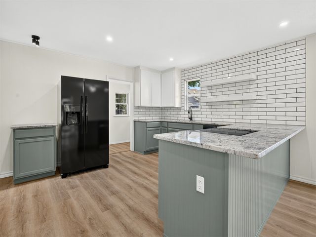 512 S Poplar Street, Sapulpa, OK 74066