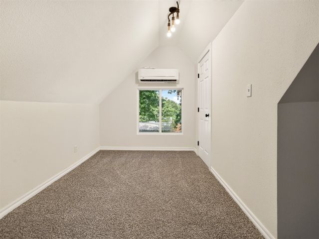 512 S Poplar Street, Sapulpa, OK 74066
