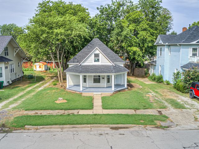 512 S Poplar Street, Sapulpa, OK 74066