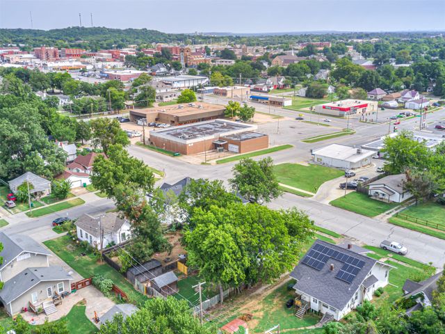 512 S Poplar Street, Sapulpa, OK 74066