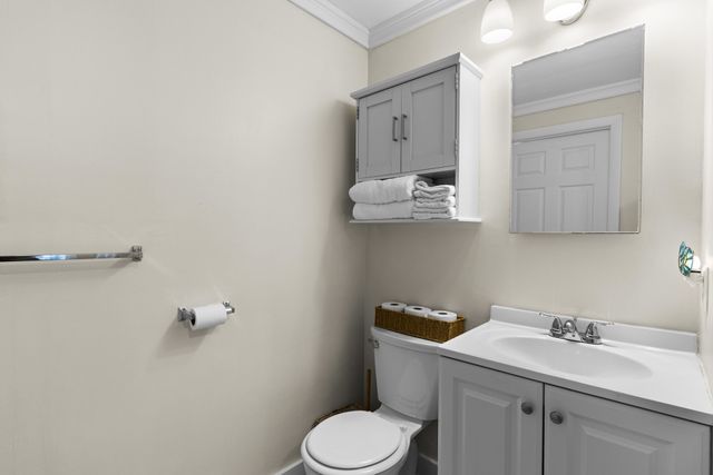 262 Main St, Rowley, MA 01969