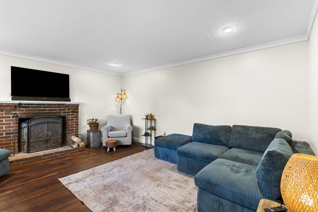 262 Main St, Rowley, MA 01969