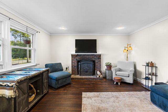 262 Main St, Rowley, MA 01969
