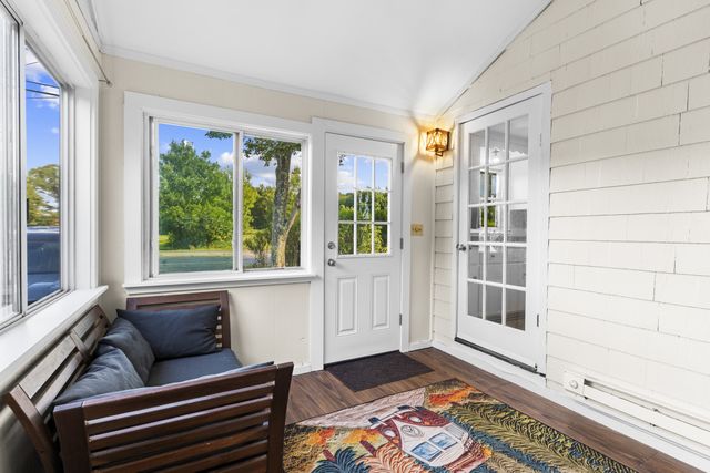 262 Main St, Rowley, MA 01969