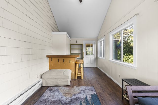262 Main St, Rowley, MA 01969